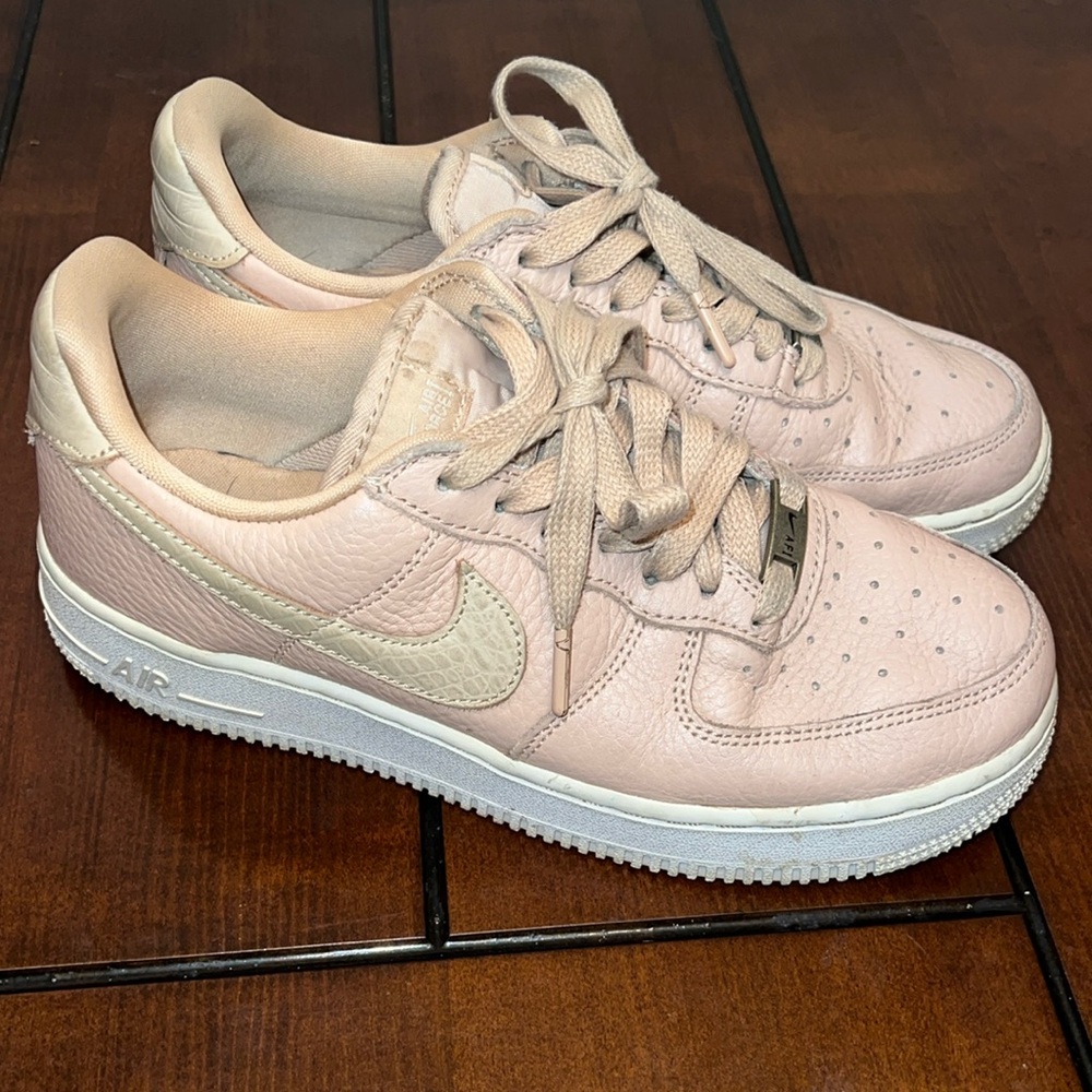 Nike Air Force 1 Low In beige